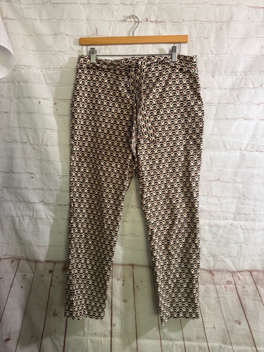 Jules & Leopold Beige, Brown and Black Geometric Print Pull On Pant Size Large